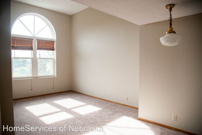 Building Photo - 1223 N 9th St