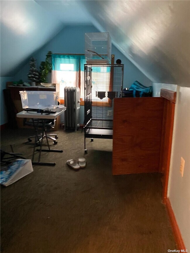 Building Photo - 91-02 187th Pl