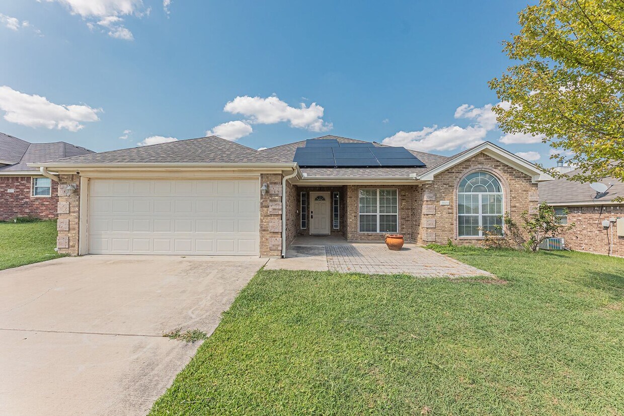 Primary Photo - 3603 Salt Fork Dr
