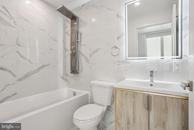 Foto del edificio - 1201 Vine St