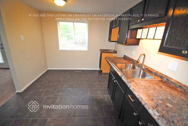 Foto del edificio - 475 Worthington Hills Ct