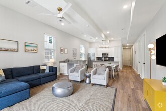 Building Photo - 7417 Burthe St