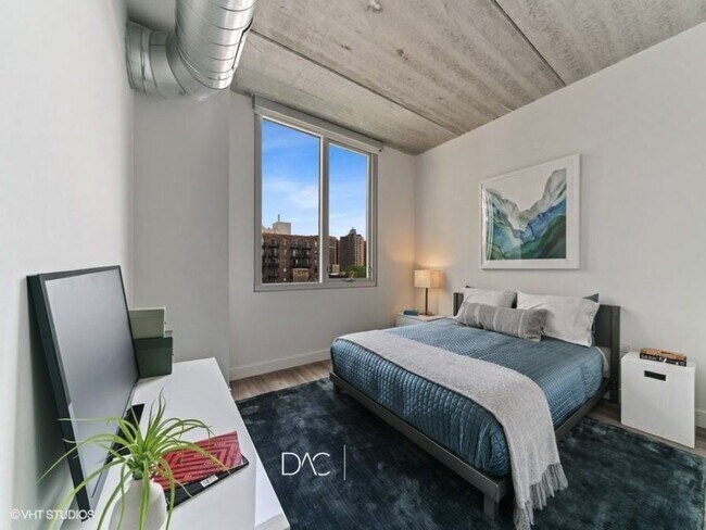 Foto del edificio - 3636 N Halsted St
