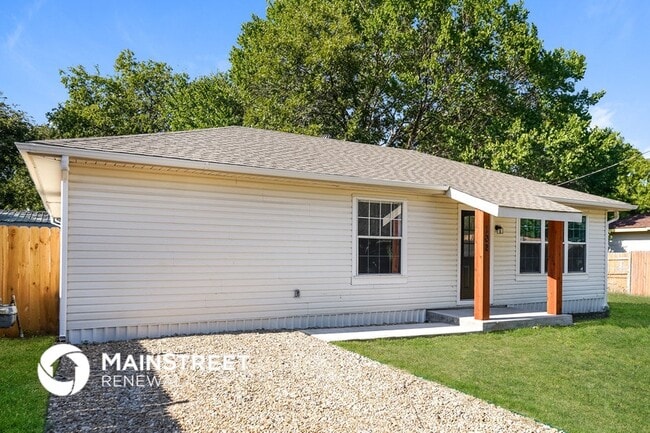 Building Photo - 102 E Barton St