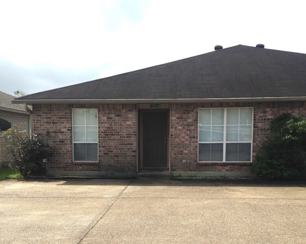 5229 Brightside View Dr, Baton Rouge, LA 70820 Townhome Rentals in
