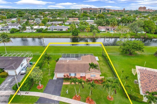 Building Photo - 8790 SW 84th St