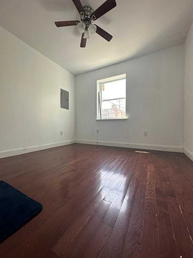 Foto del edificio - 2802 Winton Street