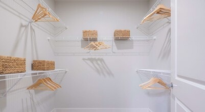 Building Photo - 1505 Oliver St