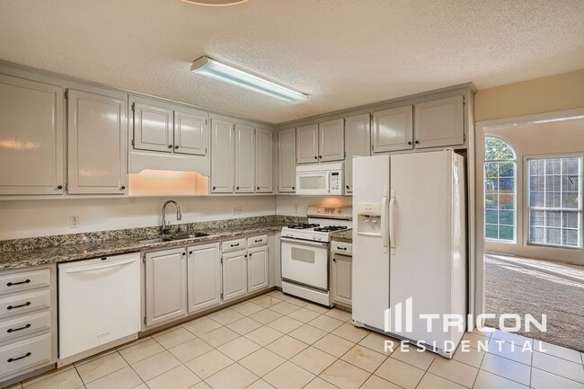 Foto del edificio - 4006 Cinnamon Fern Ln