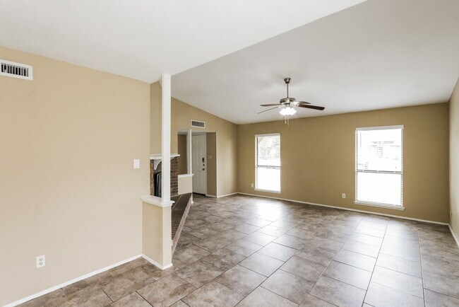 Foto del edificio - 3809 Hunters Trail