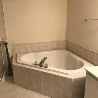 Building Photo - 732 Willopenn Dr