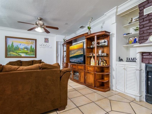 Foto del edificio - 5880 102nd Ave N, Pinellas Park, FL 33782