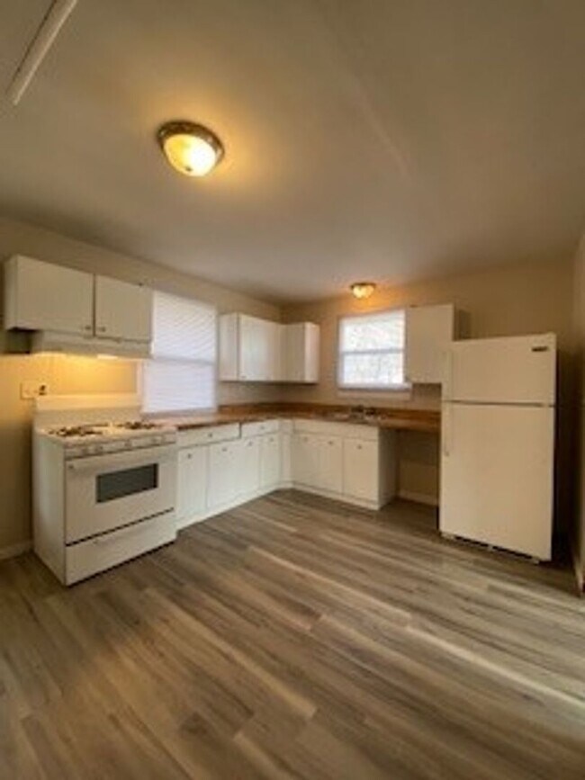 Foto del edificio - 2 Bedroom Home in South Bend!