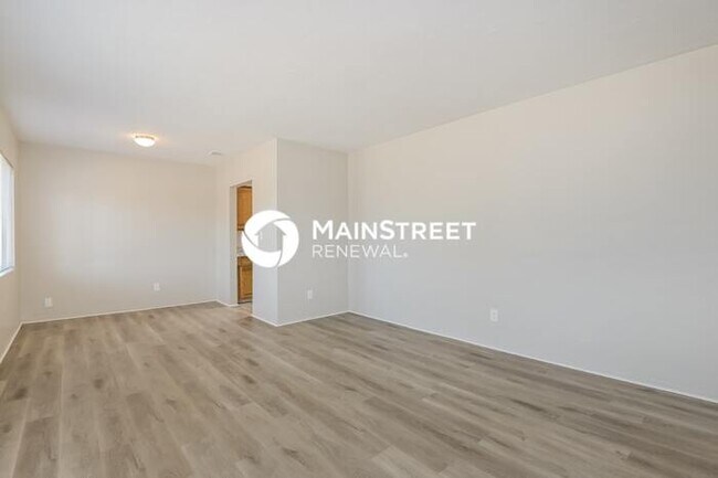 Foto del edificio - 4634 E 13th St