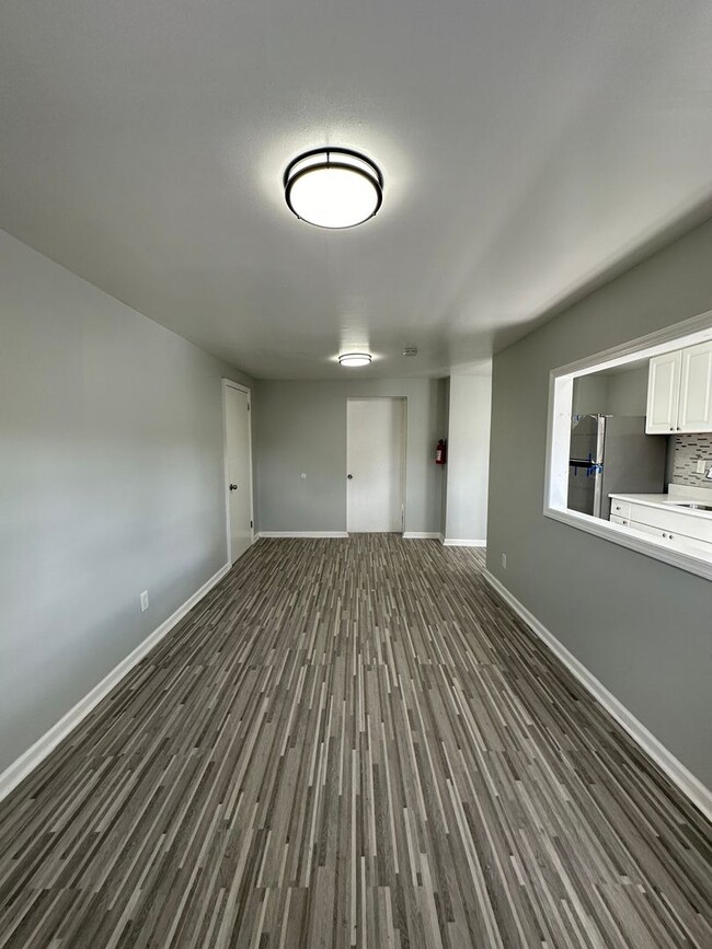 Interior Photo - Somerset Apartments