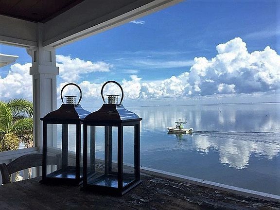 Foto del edificio - 5220 Coquina Key Dr SE