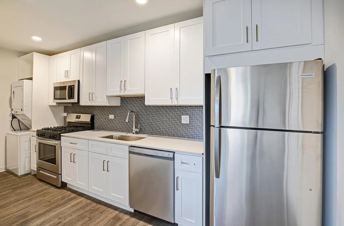 Photo - 1244 N Bosworth Ave (Chicago, IL)