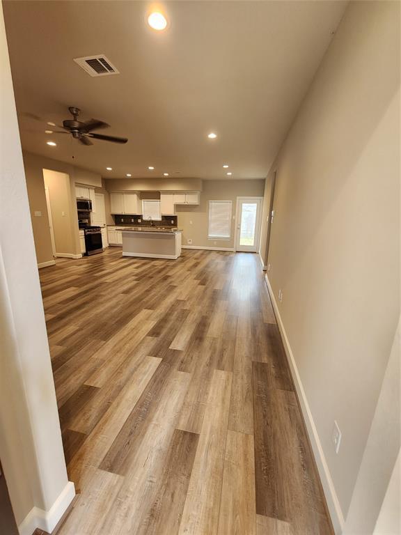 Building Photo - 1506 La Delle St