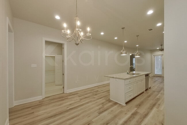 Foto del edificio - 4847 E Dacha Ln