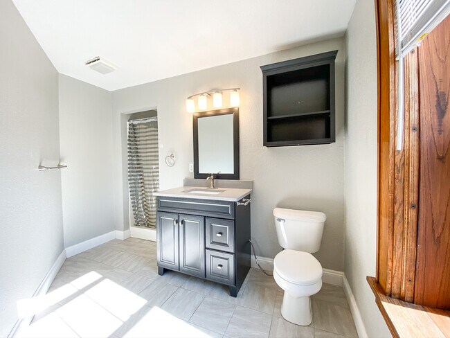 Foto del edificio - 304 Welch Ave