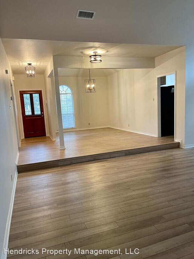 Building Photo - 3 br, 2 bath House - 1719 Eagle Meadow