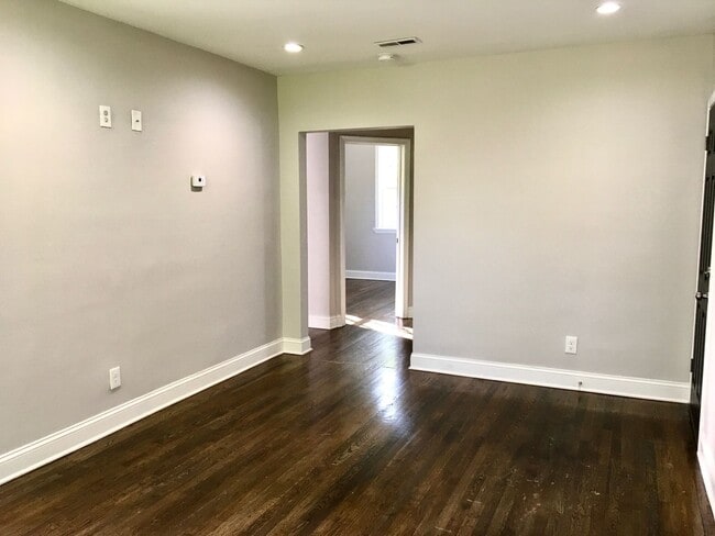 Photo - 1111 Gleneagle Rd Apartment