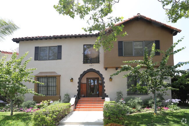 Primary Photo - 427 S Oakhurst Dr