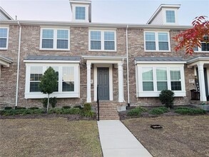 Building Photo - 11261 Lost Maples Trl