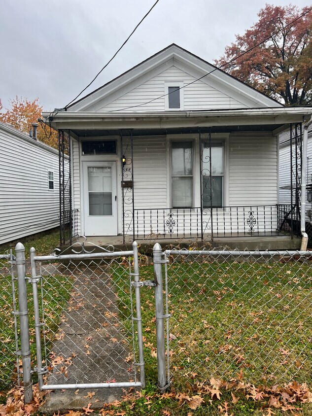 Primary Photo - 544 Longfield Ave