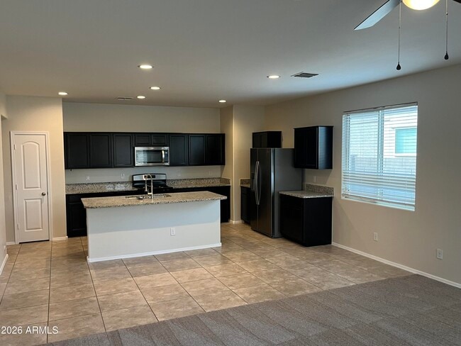 Foto del edificio - 30990 W Mulberry Dr