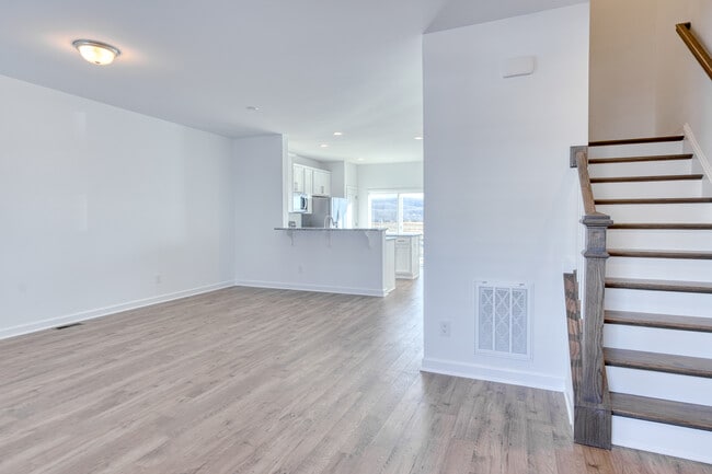 Foto del edificio - 223 Addison Ct