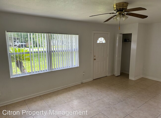Building Photo - 3 br, 2 bath House - 1902 Azalea Ave