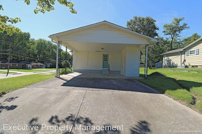 Foto del edificio - 3 br, 1 bath House - 2630 Janet Drive