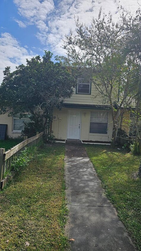Primary Photo - 2648 Sunrise Unit B