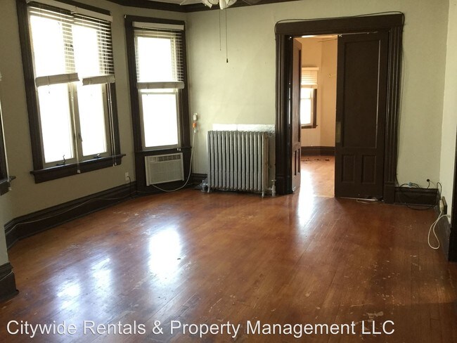 Foto del edificio - 2816 W Lincoln Ave