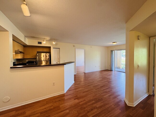 Foto del edificio - 4171 San Marino Blvd
