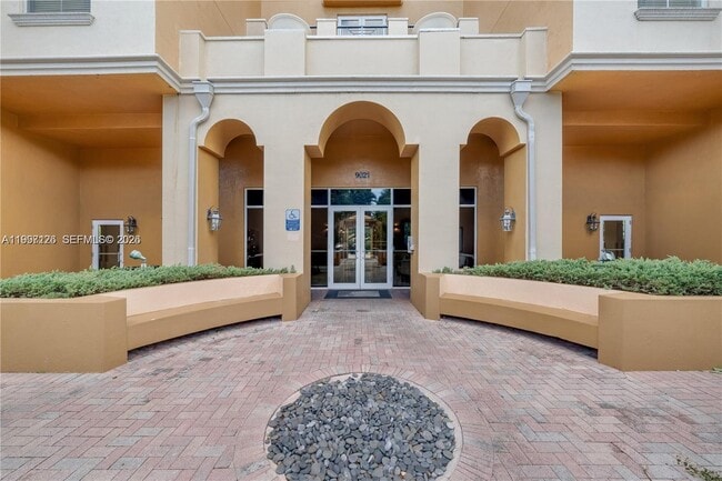 Foto del edificio - 9021 SW 94th St