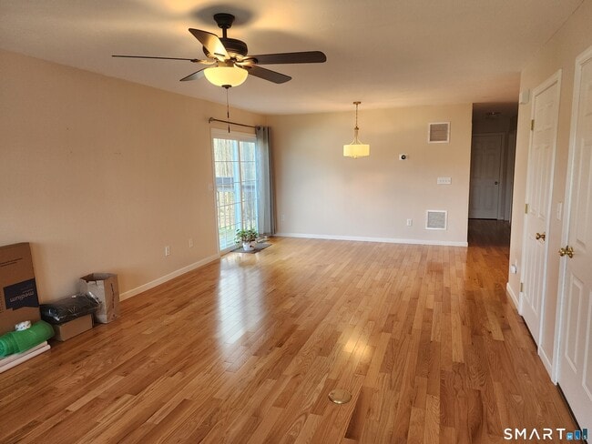 Building Photo - 50 Richmond Rd