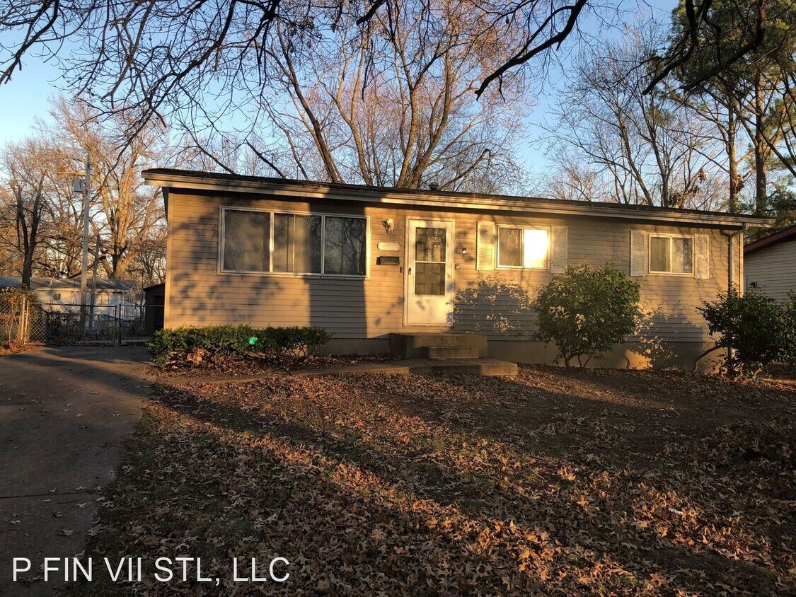 Primary Photo - 3 br, 1 bath House - 268 Elmdale