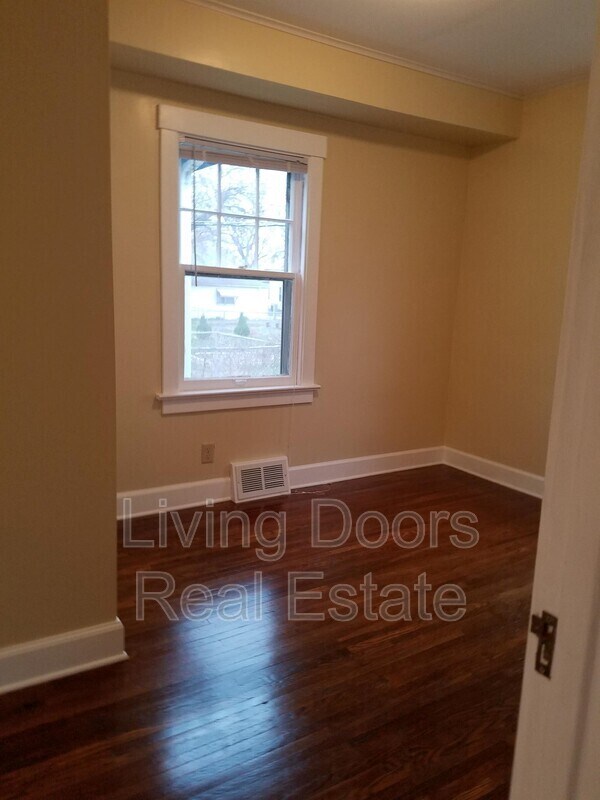 Foto del edificio - 1548 S 25th St