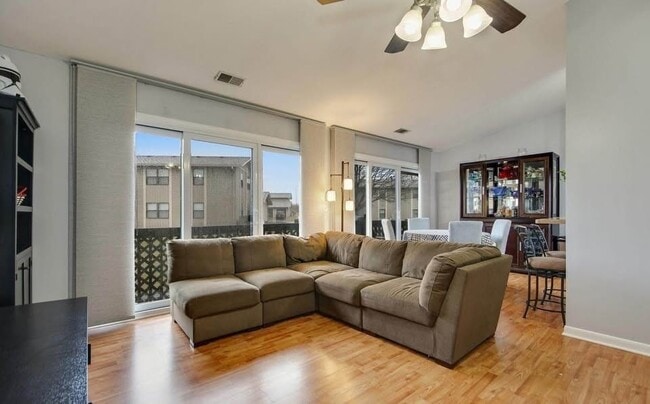 Building Photo - 1335 Gifford Ct