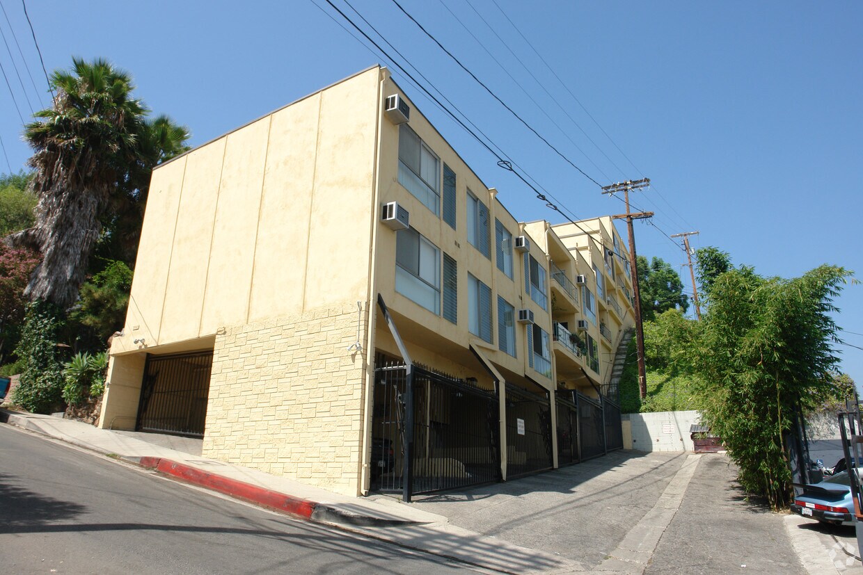 Primary Photo - Valley View Apartments