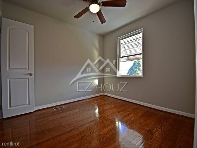 Foto del edificio - 3540 Dudley Ave