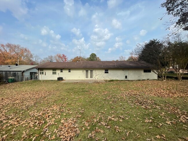 Building Photo - Great location in Sherwood