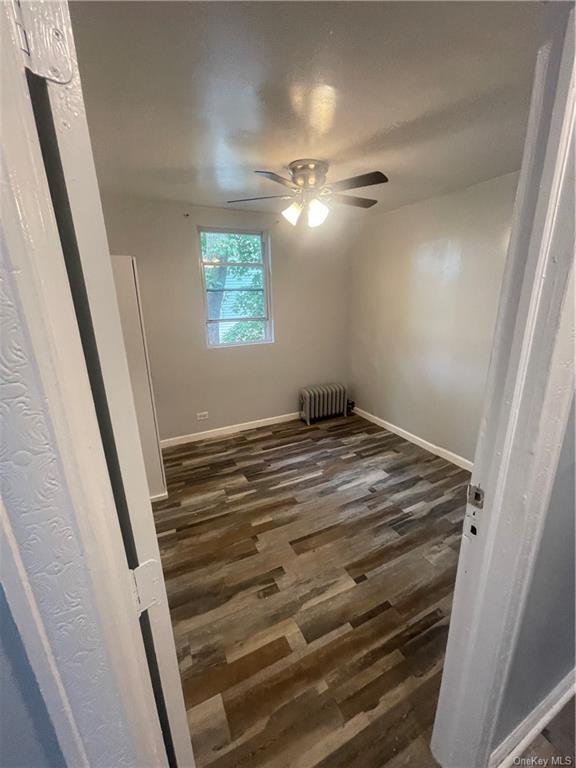 Foto del edificio - 2060 Bathgate Ave