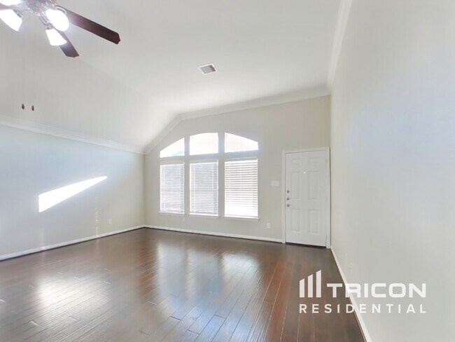 Foto del edificio - 9915 Bronze Mill Ln