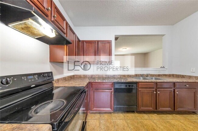 Building Photo - 2306 Bigwood Trail