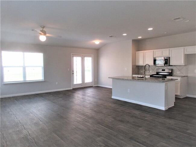 Foto del edificio - 10913 Gonzales Ranger Pass