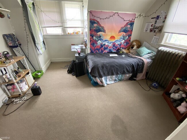 Foto del edificio - Studio, 1 bath  - 820 E Kingsley St Apt 6 #6