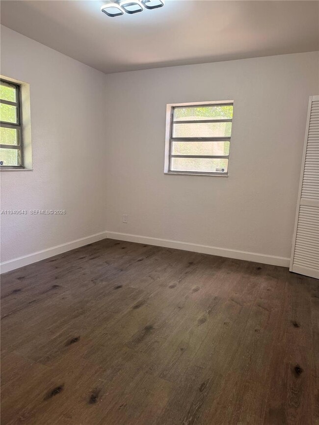 Building Photo - 634 NW 12th Ave